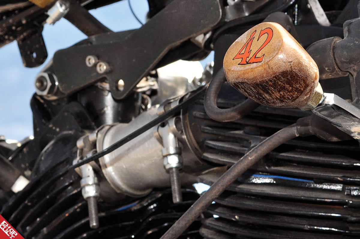 A photo of the bike's shifter